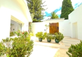 Xalet independent amb terreny en lloguer a Marbella ref.: TR284242 foto