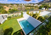Xalet independent amb terreny en venda a Marbella ref.: TR108493 foto
