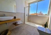 Xalet independent amb terreny en venda a Marbella ref.: TR108493 foto
