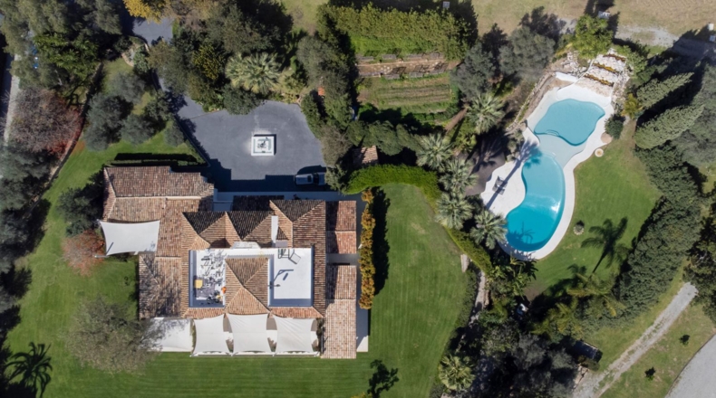 Malaga - Estepona - 20000m2
