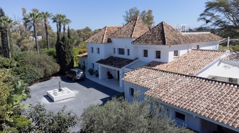 Malaga - Estepona - 20000m2