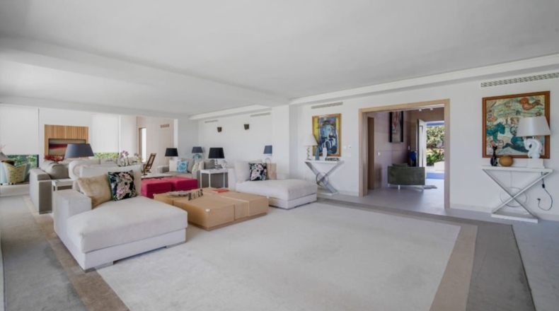 Malaga - Estepona - 20000m2