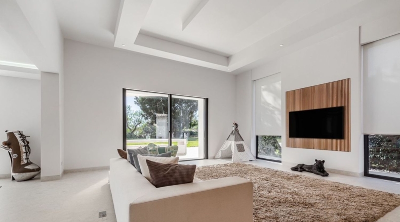 Malaga - Estepona - 20000m2