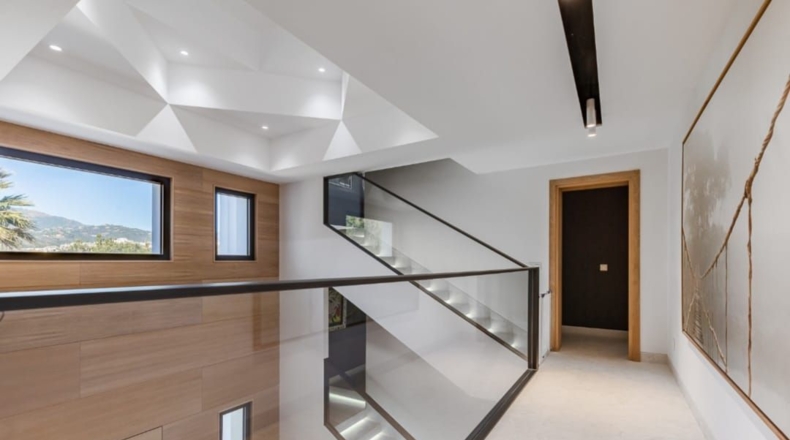 Malaga - Estepona - 20000m2