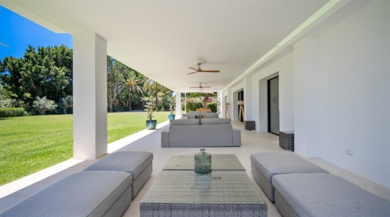 Malaga - Estepona - 20000m2
