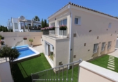 Xalet independent amb terreny en venda a Marbella ref.: TR189072 foto