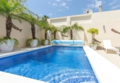 Xalet independent amb terreny en venda a Marbella ref.: TR189072 foto