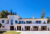 Xalet independent amb terreny en venda a Marbella ref.: TR186874 foto