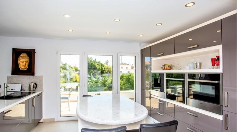 Málaga - San Pedro de Alcántara - 1500m2