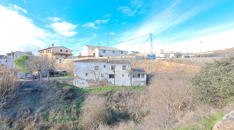 Huesca - Pertusa - 160m2