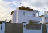 Chalet independiente con terreno en venta en Ayamonte ref: TR183028 foto
