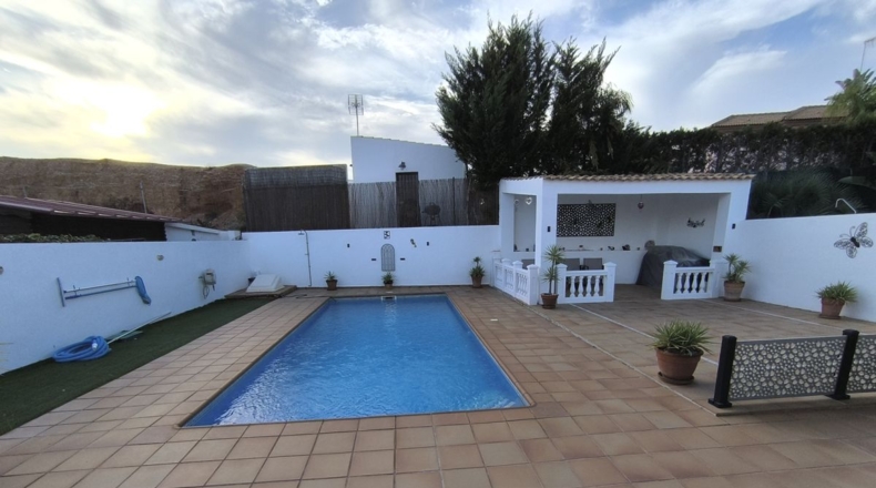 Huelva - Barriada de la Estación - 526m2