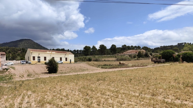 Barcelona - Castellfollit del Boix - 60000m2