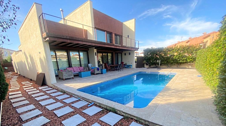 Tarragona - Mont-roig del Camp - 660m2