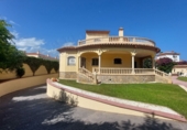 Xalet independent amb terreny en venda a Mont-roig del Camp ref.: TR307033 foto