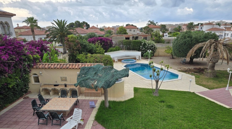 Tarragona - Mont-roig del Camp - 1681m2