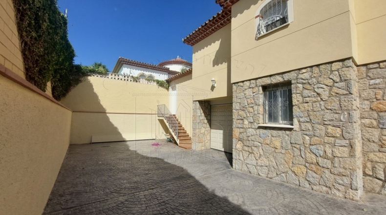 Tarragona - Mont-roig del Camp - 1681m2