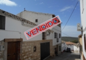 Xalet independent amb terreny en venda a Begíjar ref.: TR188173 foto