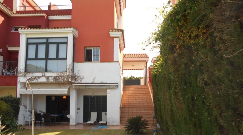 Seville - Salteras - 394m2