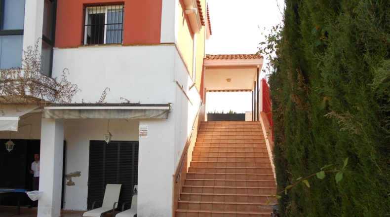 Seville - Salteras - 394m2