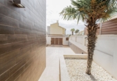 Chalet independiente con terreno en venta en la España, Torrevieja, ref: TR186384 foto