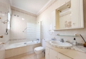 Casa de pueblo en venta en la España, Orihuela, ref: TR186382 foto