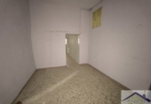 Дом с участком на продажу в городе Убеда. Фото