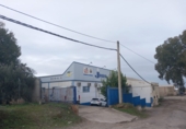 Промышленное здание на продажу в городе Линарес. Фото