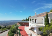 Chalet independiente con terreno en venta en Mijas ref: TR253684 foto