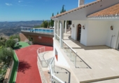 Chalet independiente con terreno en venta en Mijas ref: TR253684 foto