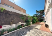 Chalet independiente con terreno en alquiler en Gavà ref: TR233569 foto