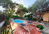 Xalet independent amb terreny en venda a Lloret de Mar ref.: TR350963 foto