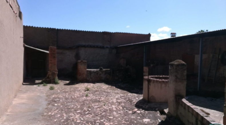 Badajoz - Navalvillar de Pela - 892m2