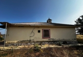 Chalet independiente con terreno en venta en Navalvillar de Pela ref: TR234718 foto