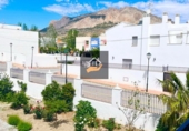 Chalet independiente con terreno en venta en Vélez-Rubio ref: TR111632 foto