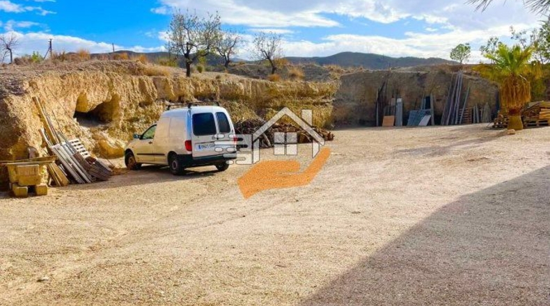 Almería - Vélez-Rubio - 18000m2