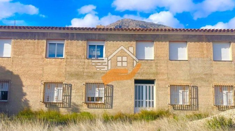 Almería - Vélez-Blanco - 3000m2
