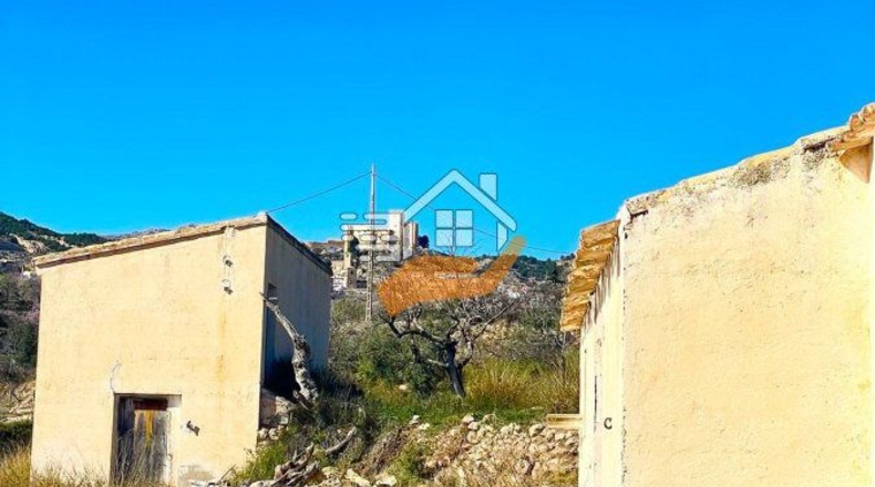 Almería - Велес-Бланко - 25000m2