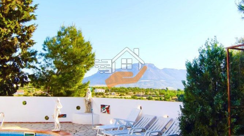 Almería - Vélez-Rubio - 15600m2