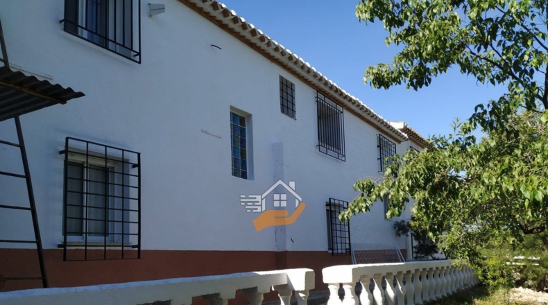 Almería - Vélez-Rubio - 15600m2