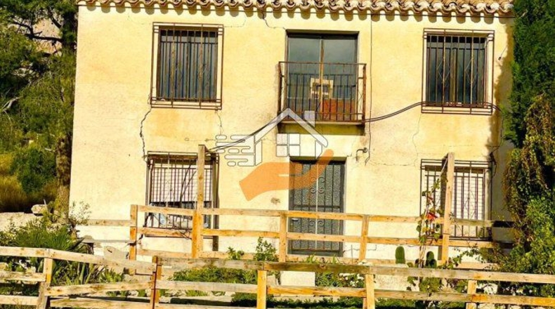 Almeria - Vélez-Rubio - 30000m2