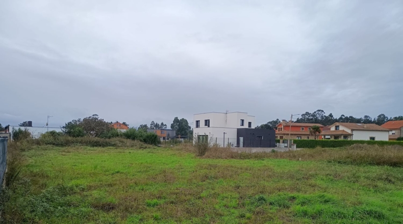 La Coruña - A Pedra Furada - 1043m2