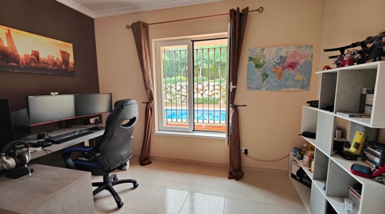 Cádiz - San Roque - 1400m2