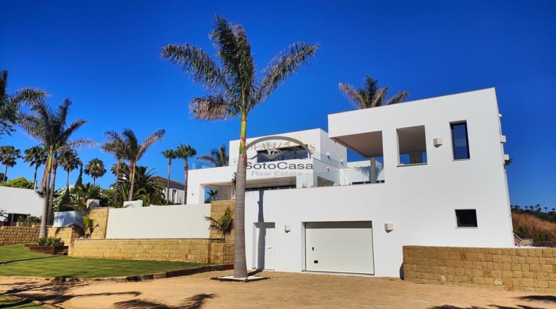 Cádiz - San Roque - 3278m2