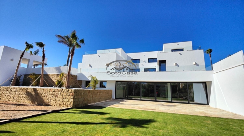 Cádiz - San Roque - 3278m2