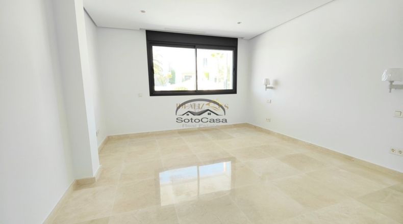 Cádiz - San Roque - 3278m2