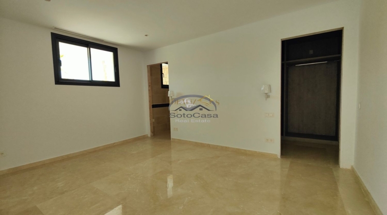 Cádiz - San Roque - 3278m2
