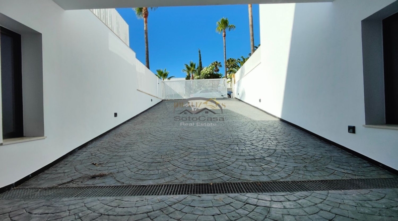 Cádiz - San Roque - 3278m2