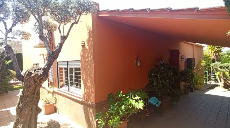 Sevilla - Urbanización "Alquería de Almanzor" - 560m2