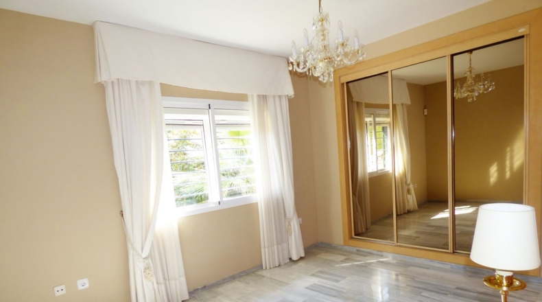 Sevilla - Urbanización "Alquería de Almanzor" - 560m2
